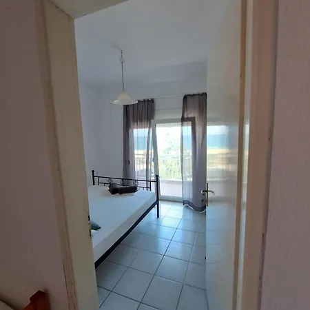Blue Horizon Apartment *