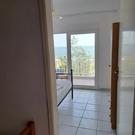 Blue Horizon Apartment *