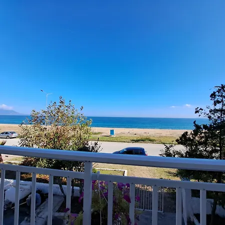 Blue Horizon Apartment
