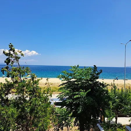 Blue Horizon * Nea Vrasna